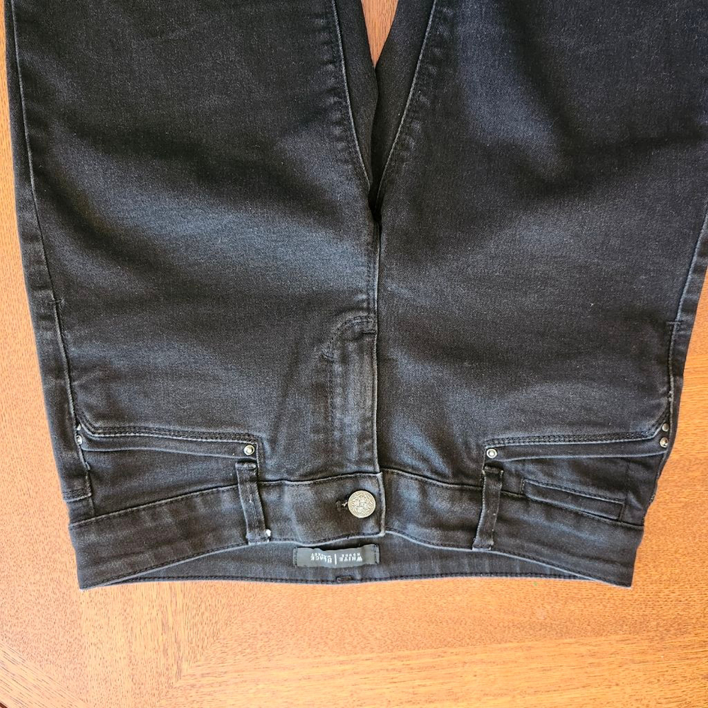 Women's White House Black Market Black Skinny Flare Jeans 2P B2 - Picture 2 of 8